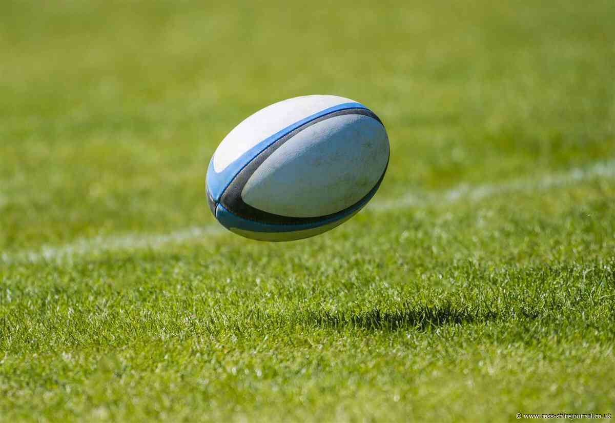 Мяч для регби на траве