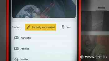 Dating apps showing COVID vaccination status may boost 'rapid relationships,' expert says