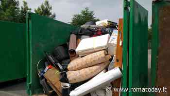 Raccolta ingombranti, consegnati ad Ama 160 tonnellate di rifiuti nei municipi pari: donati tablet e bici usate