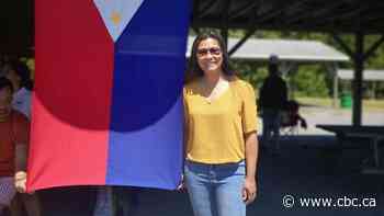 After getting lost while on a bus, Filipino woman vowed to learn French and now teaches others