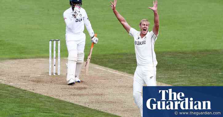 Kyle Jamieson stands tall as New Zealand and India go toe to toe
