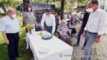 Eis und Kuchen zum Jubiläum - Süddeutsche Zeitung