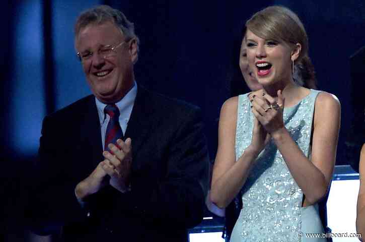Taylor Swift’s Dad Says He Still Has Guitar Picks From ‘Red’ Tour ‘If They’re Needed’
