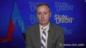 Republican and lifelong FBI agent debunks conspiracy theory
