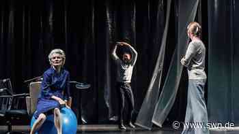 Schauspiel-Premiere im Theater Ulm: Steuertricks und Zahlengymnastik in „Der Fiskus“ - SWP