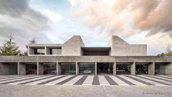 Morari Arquitectura designs pavilion for car collection at Mexican home