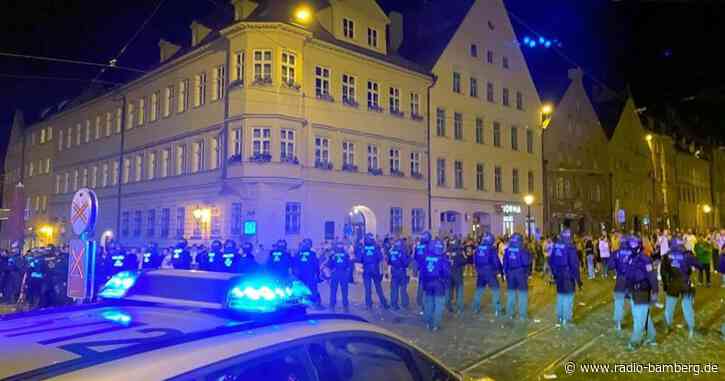 Augsburg: Krawallmacher sollen identifiziert werden