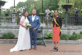 Pieter en Steffi zijn eerste om te trouwen in Leopoldpark na aanpassing huwelijksreglement
