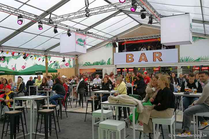 Echte fans verbijten de kilte