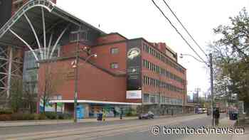 COVID-19 outbreak at Toronto hospital infects some who have received both vaccine doses