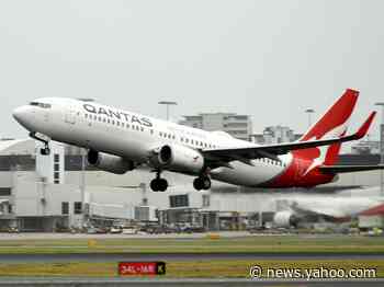 Dozens of Qantas Airways staff could be infiltrated by organized crime, report says - Yahoo News