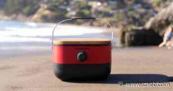 Save 61% on a Cuisinart portable gas grill with built-in cutting board     - CNET