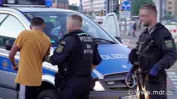 Auseinandersetzung in Chemnitz: Jugendlicher mit Messer verletzt - MDR