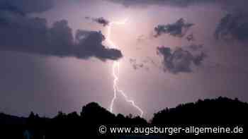 Blitz schlägt in Bobingen in Haus ein - Dachbalken fängt Feuer - Augsburger Allgemeine