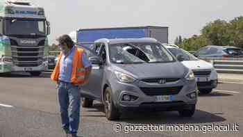 Modena Nord. Suv trapassato da un disco metallico Conducente sotto choc, ma salvo - La Gazzetta di Modena
