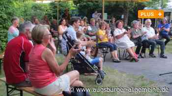 Aichacher genießen Kunst und Musik unter freiem Himmel - Augsburger Allgemeine
