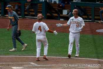 Texas Extends CWS Stay, Knocks Out Volunteers With 8-4 Win