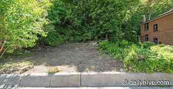 This patch of dirt in Toronto is for sale for close to $1 million | Urbanized - Daily Hive