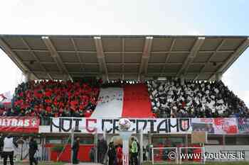 Matelica, la rabbia dei tifosi contro Canil e amministrazione comunale - Youtvrs