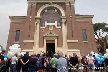 Sparatoria Ardea, l'addio ai fratellini - Adnkronos
