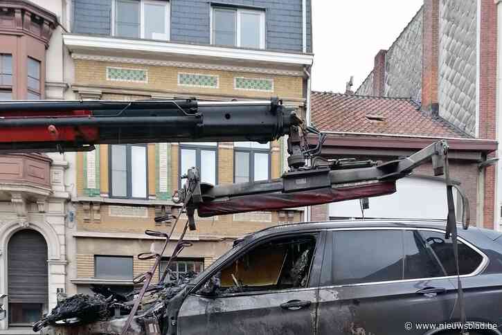 Auto brandt uit in Berkenrodelei