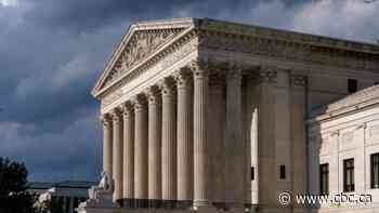 Teen cheerleader wins U.S. free speech case against school over F-bomb tirade on Snapchat