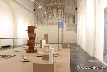 Patrick stelt kunst rond talen tentoon in de Gasthuiskapel - Het Belang van Limburg