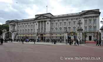 No visitors at palace leave the Queen £10m out of pocket