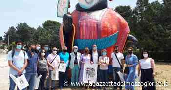 Putignano, i giganti di cartapesta incantano gli ospiti greci - La Gazzetta del Mezzogiorno