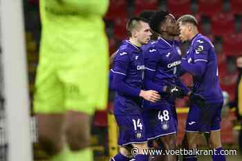 'Twee Italiaanse topclubs willen speler Anderlecht nog wegkapen uit grijpgrage handen'