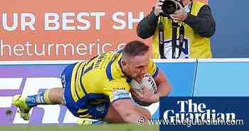 Ben Currie try decisive as Warrington defensive masterclass defies St Helens - The Guardian