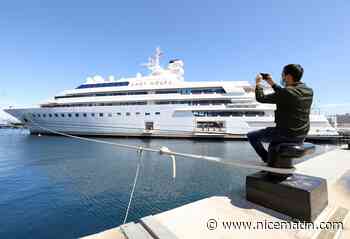 Amarré à Monaco, le super yacht Lady Moura a été acheté par un milliardaire mexicain