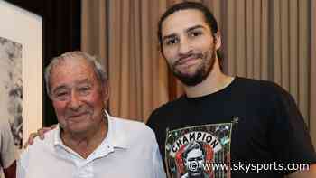 Muhammad Ali's grandson becomes pro boxer