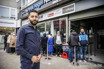 Lange rijen bij Antwerpse reisbureaus voor reizen naar Marokko - Gazet van Antwerpen