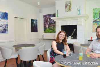 Maïté en David vormen restaurant De Hermelijn om in galerie met lounge: “Toen we dit pand zagen, was het liefde op het eerste gezicht”