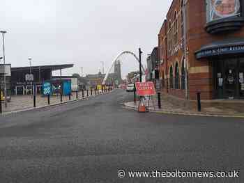 Cars ignore 'road closed' sign on town centre route - The Bolton News