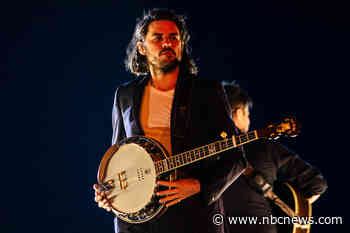 Mumford & Sons guitarist quits band to 'speak freely' on politics