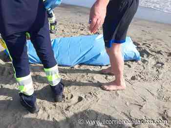 Tragedia a Ardea, cadavere portato a riva dalle onde: morto affogato 55enne - Il Corriere della Città