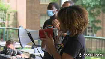 'This is about more than tenure': UNC students protest in solidarity for Nikole Hannah-Jones tenure