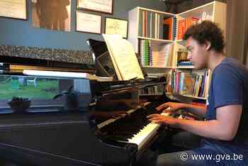 Met nieuwe vleugelpiano naar het conservatorium (Edegem) - Gazet van Antwerpen Mobile - Gazet van Antwerpen