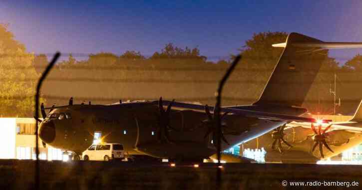 Erste Maschine mit verletzten Soldaten aus Mali gelandet