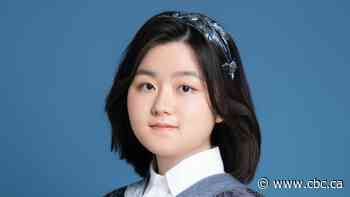 This 16-year-old is one of the youngest U of T grads — but she says it's all been 'pretty normal'