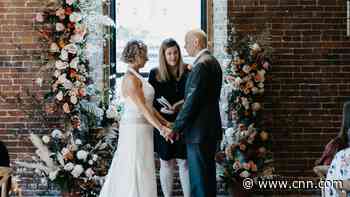 Man forgot he was married, and fell in love with his wife again