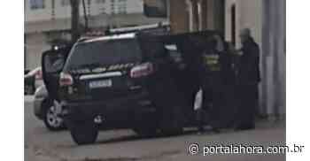 Polícia Federal realiza buscas em escritório e residência de Imbituba, nesta quinta, em Operação que apura fraudes contra a Previdência - Portal AHora
