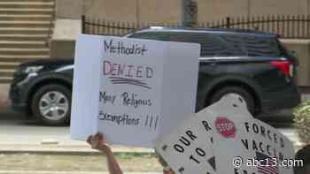 Former Houston Methodist nurses protest hospital over COVID-19 vaccine job requirement - KTRK-TV