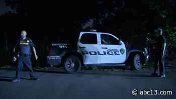 Gunmen open fire on Houston police cruiser - KTRK-TV