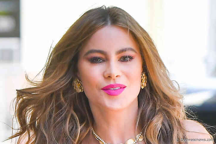 Sofia Vergara Brings the Heat to ‘America’s Got Talent’ in a Cherry Red Dress & Metallic Platforms - Footwear News