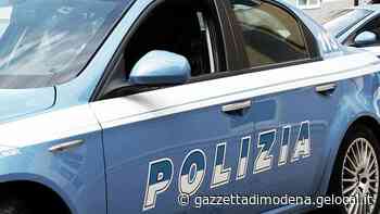 Modena. Con la ricetrasmittente all’esame per la patente scoperta e anche ferita - La Gazzetta di Modena