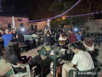 SERATE A MODENA, MUSICA DAL VIVO AL KINDER GARDEN - Tvqui