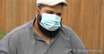 Saskatoon man stabbed, has beard cut in alleged targeted attack - Globalnews.ca